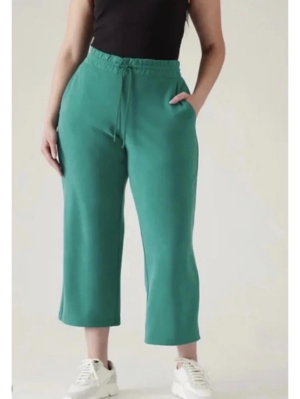 ATHLETA Seasoft Mid Rise Straight Crop - Picture 10 of 10